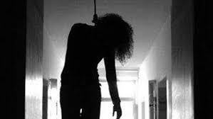 indore, Student commits suicide, hanging