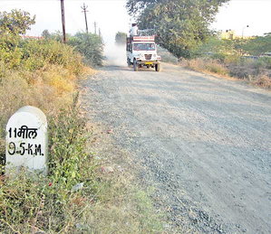 कोलार के कनैक्टिविटी रोड राम भरोसे