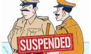ujjain, Four policemen, suspended, 10 accused, TI in poisonous, liquor case