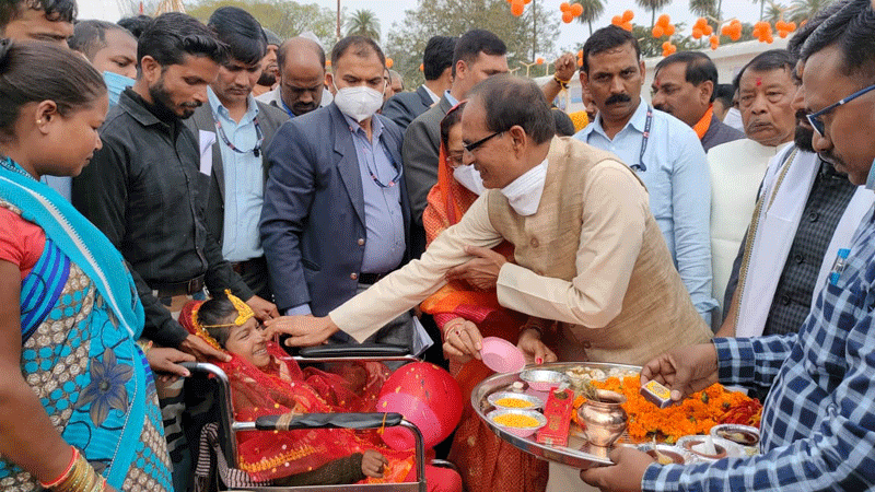 anuppur, Chief Minister ,Shivraj Singh Chauhan, performed Kanya Poojan