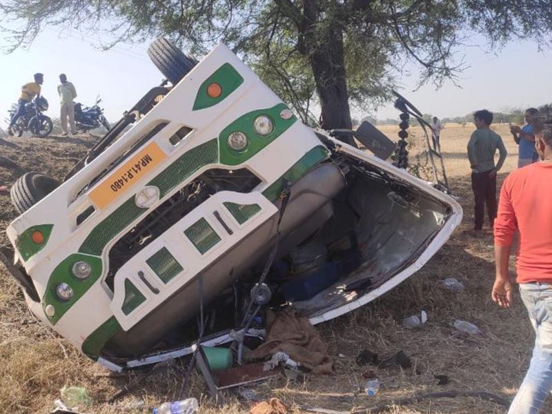 Dewas,bus full of processions ,overturns, two killed, 40 injured