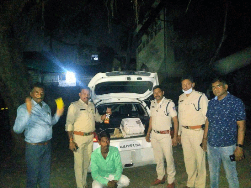 Dewas, 04 cases of English liquor, recovered from Swift car, one arrested