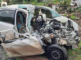 Raisen, Collision between, car and dumper, three including, husband and wife died
