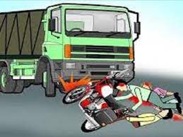 Chhatarpur, Speeding truck ,hit the bike, three killed