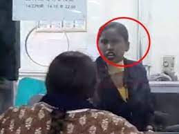 jabalpur, Woman booking clerk suspended,rail passenger ticket