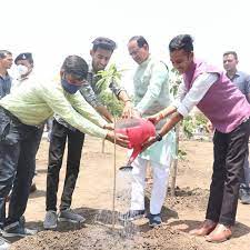 bhopal, Chief Minister Chouhan ,planted plant