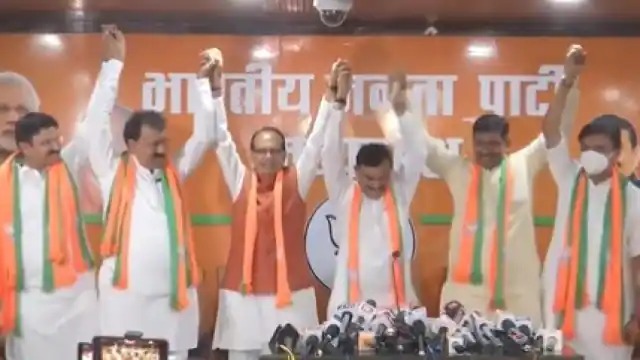 बीजेपी में शामिल हुए तीनों विधायक अब नहीं जीत पाएंगे चुनाव सज्जन सिंह वर्मा