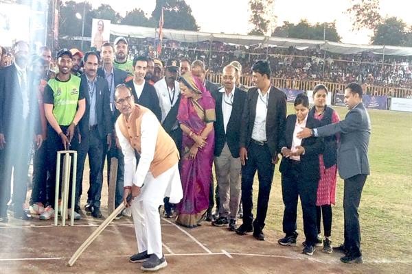 मुख्यमंत्री चौहान ने कहा प्रदेश में 101 खेल के मैदान बनेंगे 