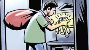 ग्वालियर में चोरो ने पार किये चार लाख के ज़ेवर 