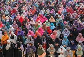 ऑल इंडिया मुस्लिम पर्सनल लॉ बोर्ड ने कहा मस्जिद में नमाज़ पढ़ सकती है महिलाएं 