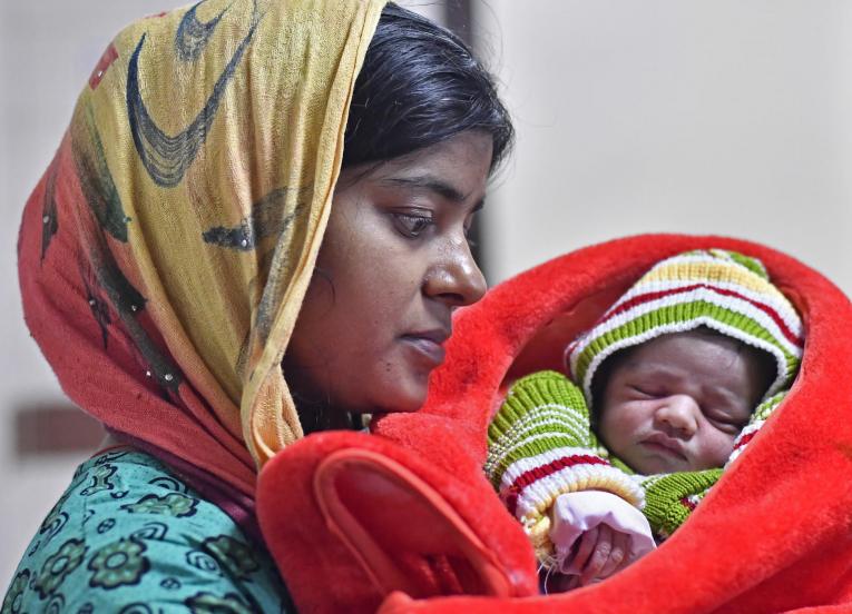 70% महिलाएं बच्चे को जन्म देने के बाद रहती है नाखुश 